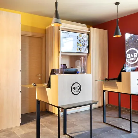 Готель B&B Hotel Bolzano Больцано