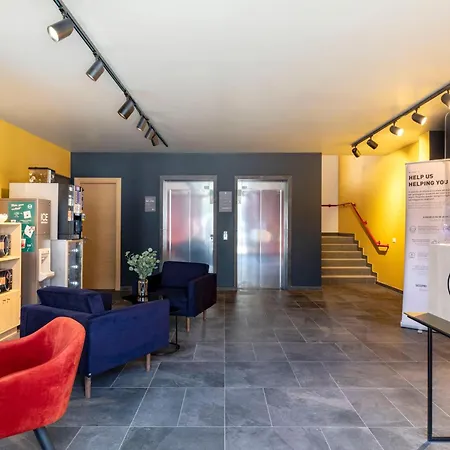 B&B Hotel Bolzano Готель 3*