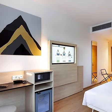 Hotel B&B Hotel Bolzano 3*